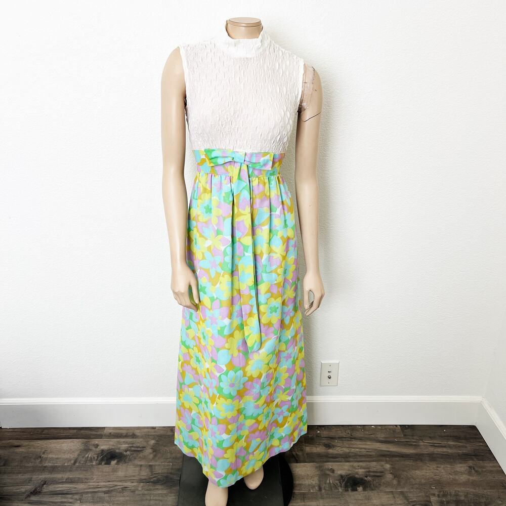 [Vintage] 60s 70s Cream Mock Neck Groovy Floral Print Bow Maxi Dress Sz Medium M
